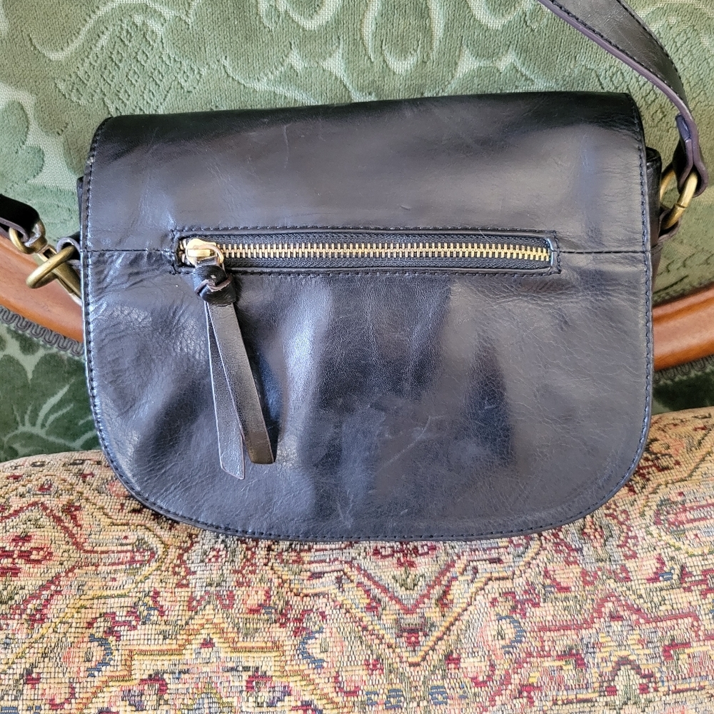 Gold and Black Crossbody Bag with Sleek Design